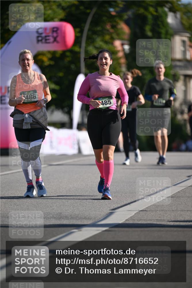 07.09.2025 - BARMER Alsterlauf Dr. Thomas Lammeyer http://msf.ph/oto/8716652 07.09.2025 09:55:48 Laufen 486, 485 meine-sportfotos.de