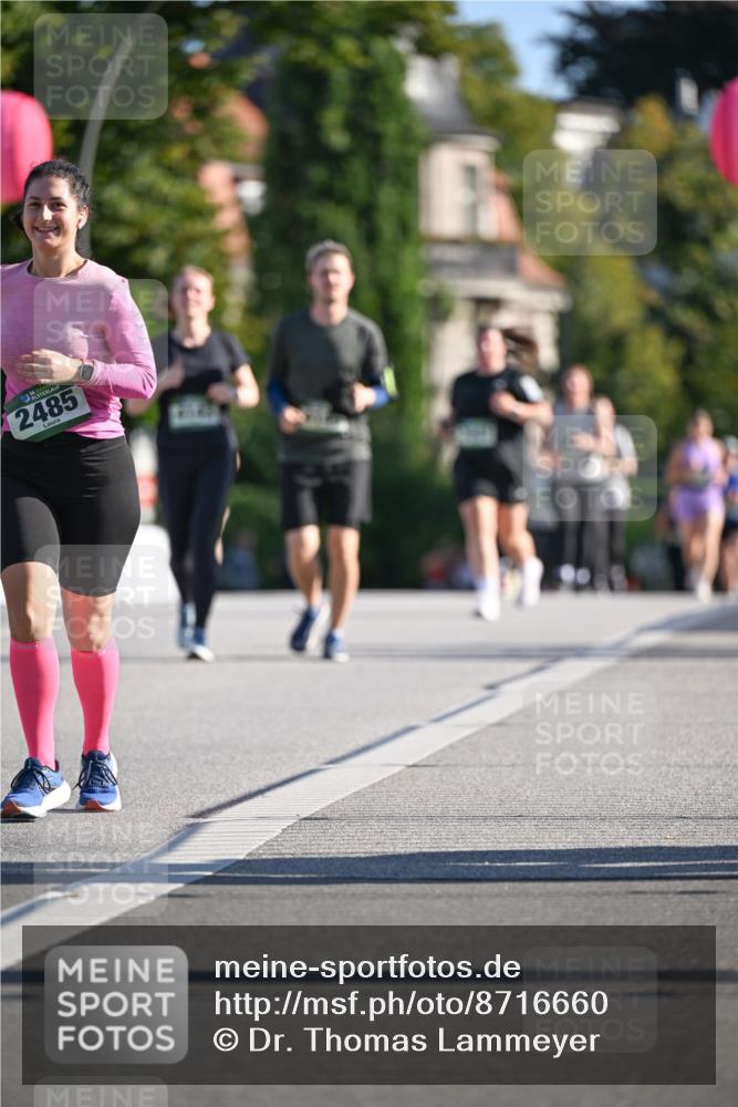 07.09.2025 - BARMER Alsterlauf Dr. Thomas Lammeyer http://msf.ph/oto/8716660 07.09.2025 09:55:49 Laufen 2485 meine-sportfotos.de