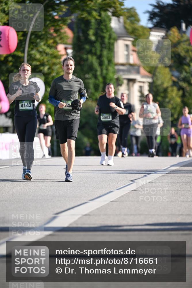 07.09.2025 - BARMER Alsterlauf Dr. Thomas Lammeyer http://msf.ph/oto/8716661 07.09.2025 09:55:50 Laufen 4143, 3003 meine-sportfotos.de