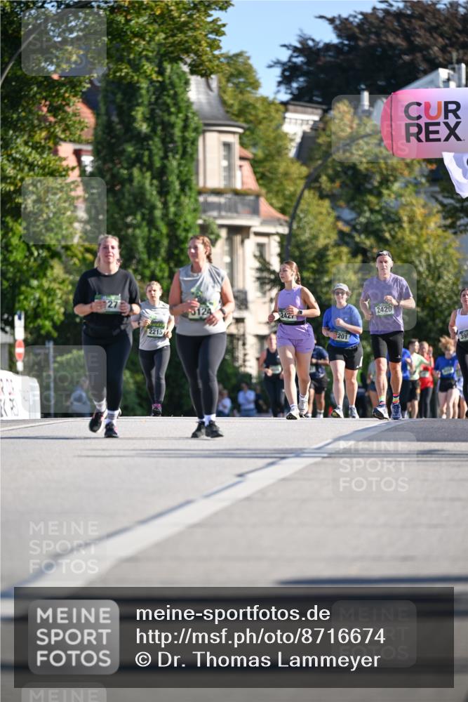 07.09.2025 - BARMER Alsterlauf Dr. Thomas Lammeyer http://msf.ph/oto/8716674 07.09.2025 09:55:55 Laufen 27, 2215, 0124, 2427, 201, 2420, 395 meine-sportfotos.de