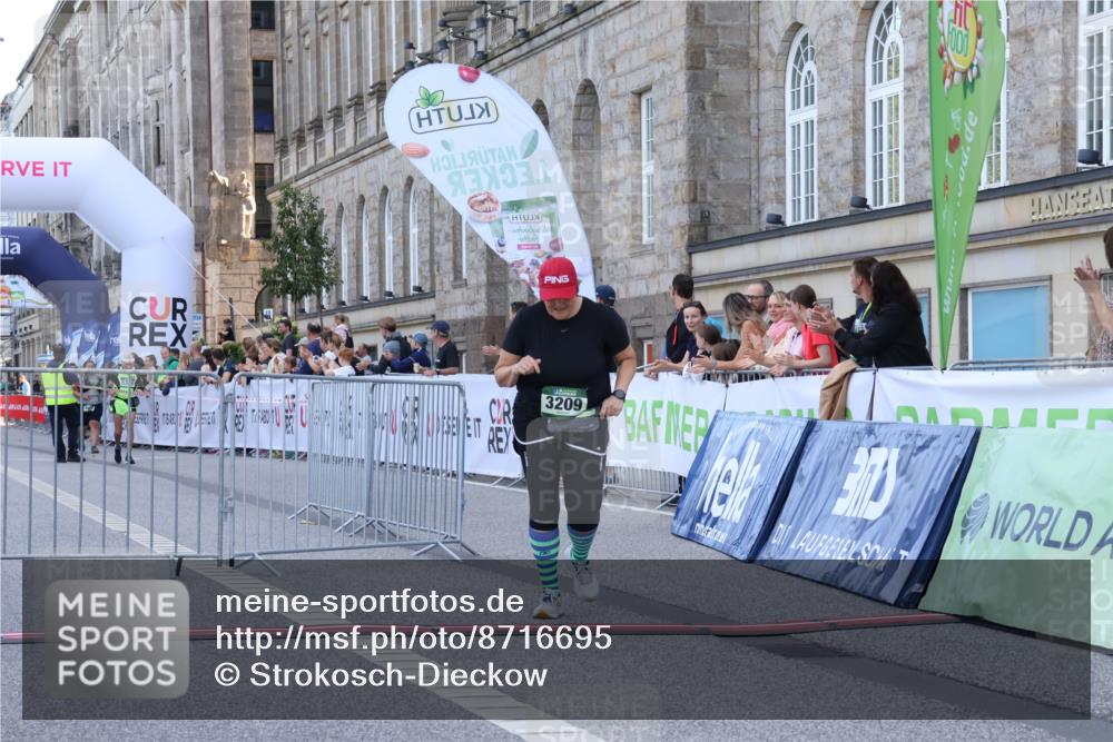 07.09.2025 - BARMER Alsterlauf Strokosch-Dieckow http://msf.ph/oto/8716695 07.09.2025 10:40:21 Ziel 3209 meine-sportfotos.de