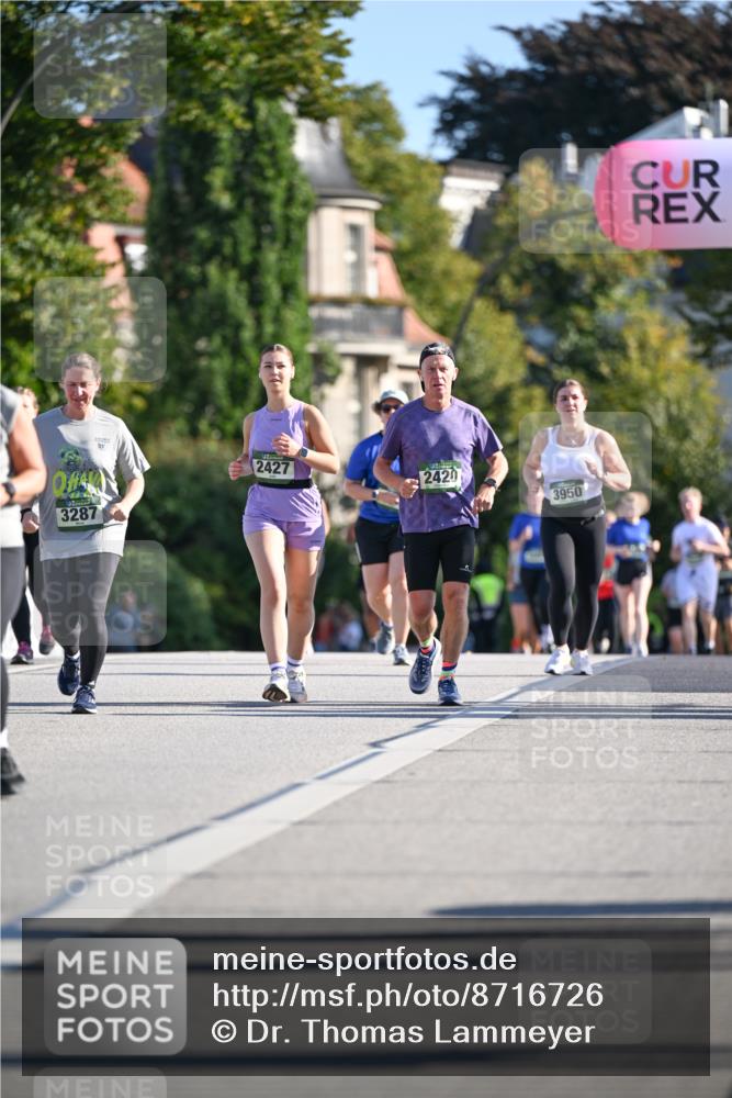 07.09.2025 - BARMER Alsterlauf Dr. Thomas Lammeyer http://msf.ph/oto/8716726 07.09.2025 09:56:01 Laufen 3287, 10, 2427, 2420, 3950 meine-sportfotos.de