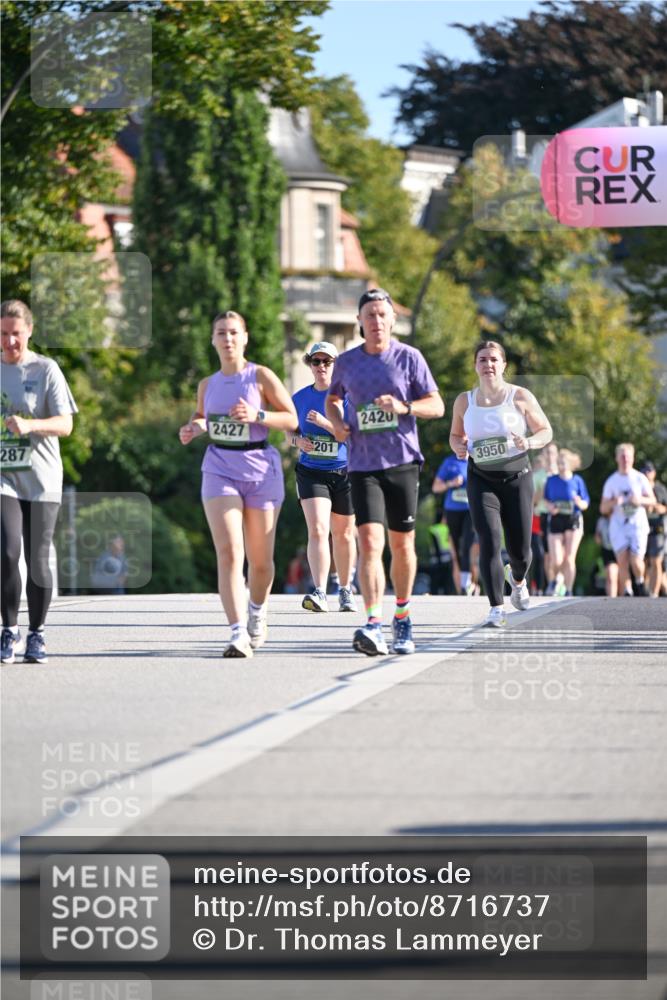 07.09.2025 - BARMER Alsterlauf Dr. Thomas Lammeyer http://msf.ph/oto/8716737 07.09.2025 09:56:02 Laufen 2427, 201, 287, 2420, 3950 meine-sportfotos.de