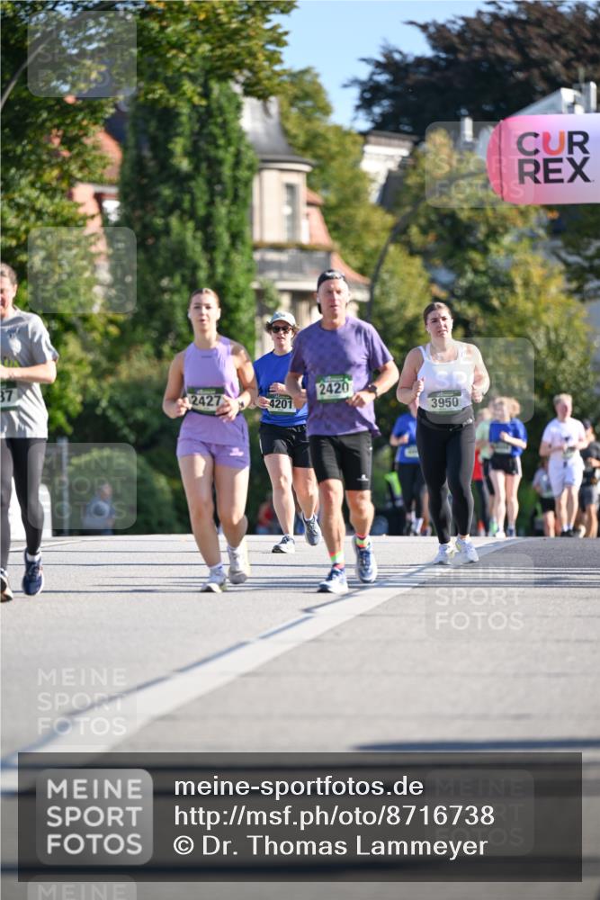 07.09.2025 - BARMER Alsterlauf Dr. Thomas Lammeyer http://msf.ph/oto/8716738 07.09.2025 09:56:02 Laufen 2420, 2427, 4201, 3950 meine-sportfotos.de