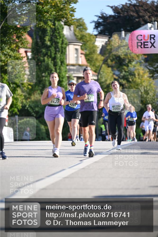 07.09.2025 - BARMER Alsterlauf Dr. Thomas Lammeyer http://msf.ph/oto/8716741 07.09.2025 09:56:02 Laufen 2427, 4201, 2420, 3950 meine-sportfotos.de