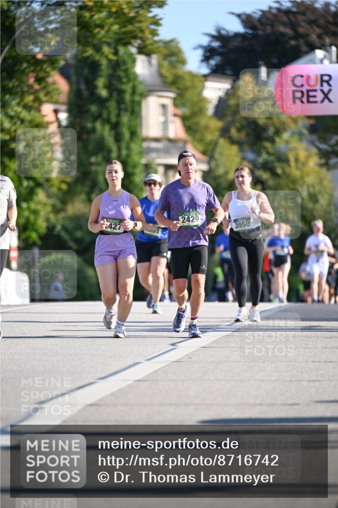07.09.2025 - BARMER Alsterlauf Dr. Thomas Lammeyer http://msf.ph/oto/8716742 07.09.2025 09:56:02 Laufen 427, 2420, 3950 meine-sportfotos.de