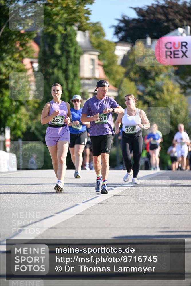 07.09.2025 - BARMER Alsterlauf Dr. Thomas Lammeyer http://msf.ph/oto/8716745 07.09.2025 09:56:03 Laufen 2427, 420, 3950 meine-sportfotos.de