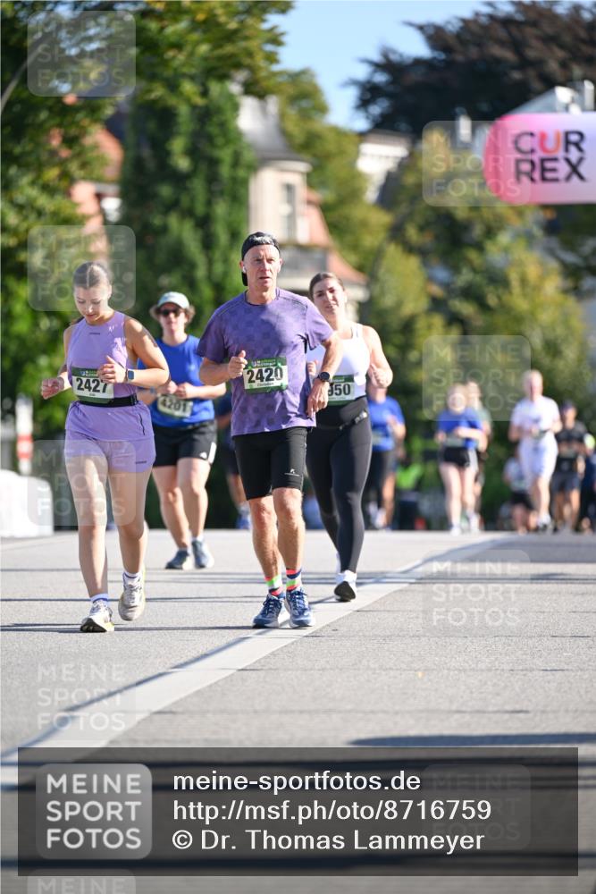 07.09.2025 - BARMER Alsterlauf Dr. Thomas Lammeyer http://msf.ph/oto/8716759 07.09.2025 09:56:04 Laufen 2427, 2420, 50, 4201 meine-sportfotos.de