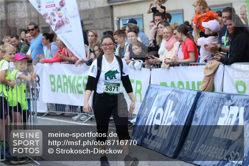 07.09.2025 - BARMER Alsterlauf Strokosch-Dieckow http://msf.ph/oto/8716770 07.09.2025 10:44:43 Ziel 5871 meine-sportfotos.de