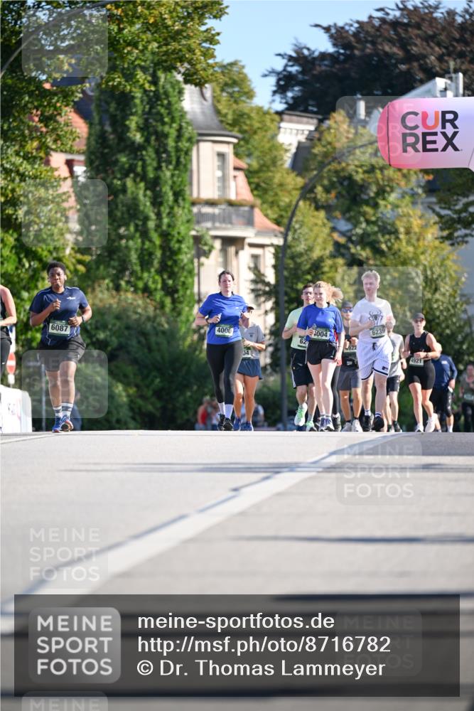 07.09.2025 - BARMER Alsterlauf Dr. Thomas Lammeyer http://msf.ph/oto/8716782 07.09.2025 09:56:09 Laufen 4000, 6087, 62, 004, 922, 6239, 4921 meine-sportfotos.de