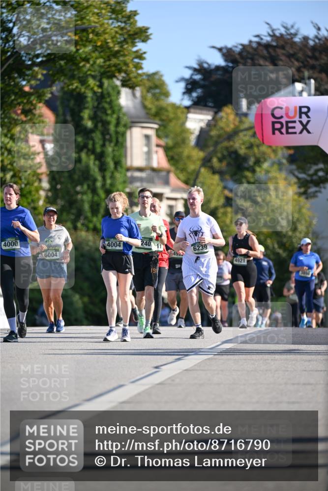 07.09.2025 - BARMER Alsterlauf Dr. Thomas Lammeyer http://msf.ph/oto/8716790 07.09.2025 09:56:16 Laufen 4000, 4004, 240, 11, 6004, 6239, 4921 meine-sportfotos.de