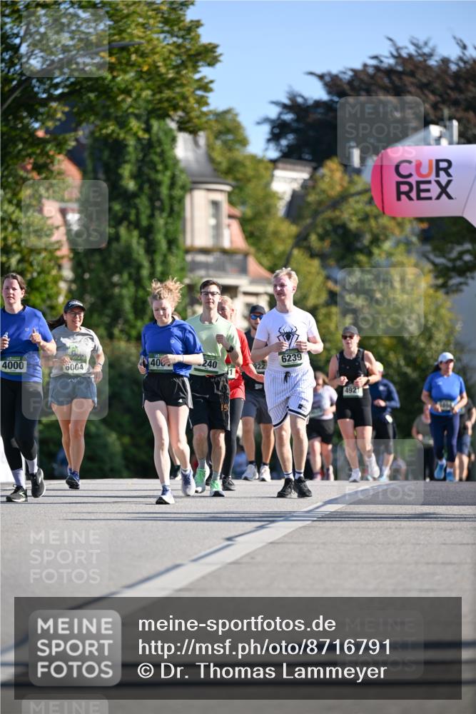 07.09.2025 - BARMER Alsterlauf Dr. Thomas Lammeyer http://msf.ph/oto/8716791 07.09.2025 09:56:16 Laufen 6239, 4000, 40, 6004, 240, 19, 4921 meine-sportfotos.de