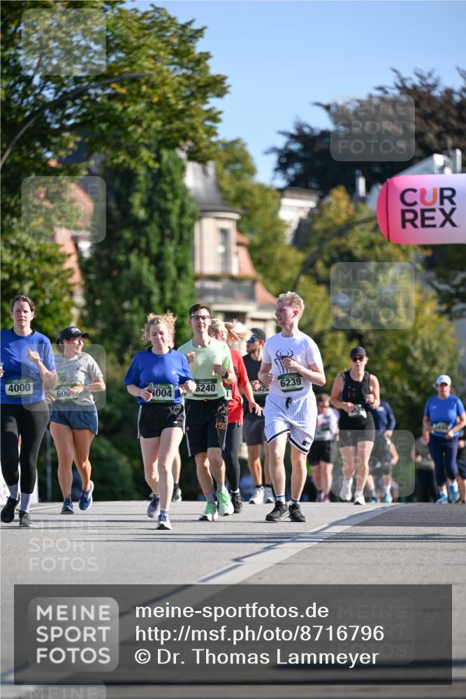 07.09.2025 - BARMER Alsterlauf Dr. Thomas Lammeyer http://msf.ph/oto/8716796 07.09.2025 09:56:16 Laufen 4000, 600, 4004, 6240, 6239 meine-sportfotos.de