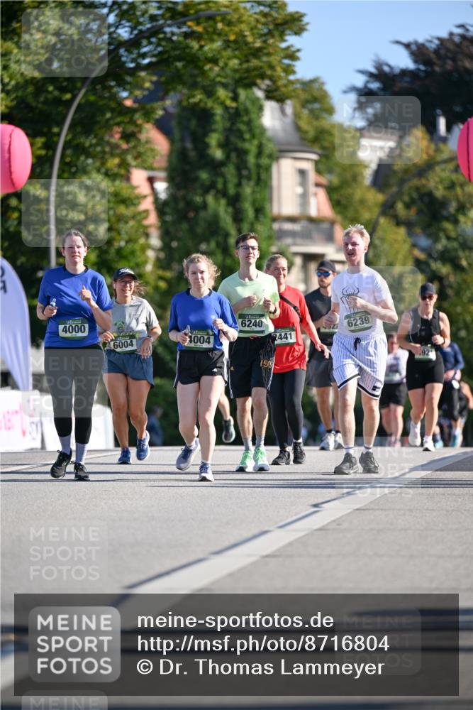 07.09.2025 - BARMER Alsterlauf Dr. Thomas Lammeyer http://msf.ph/oto/8716804 07.09.2025 09:56:17 Laufen 4000, 6240, 6239, 6004, 1004, 2441, 50 meine-sportfotos.de