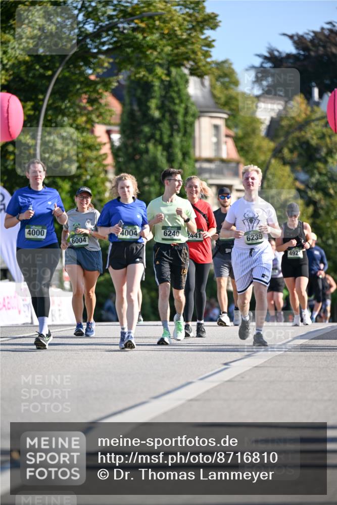 07.09.2025 - BARMER Alsterlauf Dr. Thomas Lammeyer http://msf.ph/oto/8716810 07.09.2025 09:56:17 Laufen 4000, 4004, 6004, 6240, 2441, 6239, 4921 meine-sportfotos.de