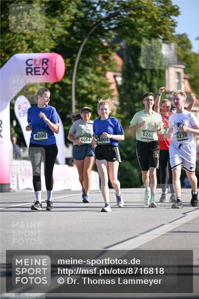 07.09.2025 - BARMER Alsterlauf Dr. Thomas Lammeyer http://msf.ph/oto/8716818 07.09.2025 09:56:19 Laufen 4000, 6240, 6004, 4004, 6239 meine-sportfotos.de