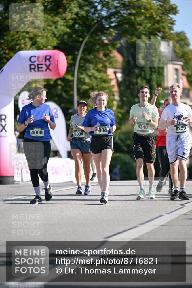 07.09.2025 - BARMER Alsterlauf Dr. Thomas Lammeyer http://msf.ph/oto/8716821 07.09.2025 09:56:19 Laufen 6240, 4000, 004, 6239, 6004 meine-sportfotos.de