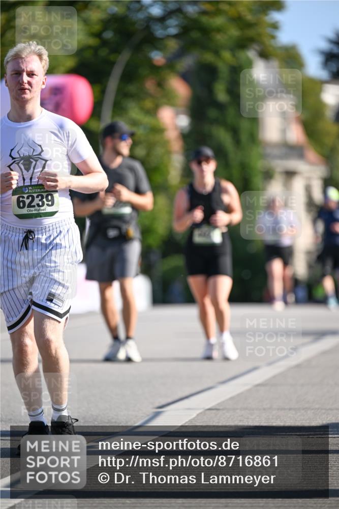 07.09.2025 - BARMER Alsterlauf Dr. Thomas Lammeyer http://msf.ph/oto/8716861 07.09.2025 09:56:25 Laufen 36, 6239 meine-sportfotos.de