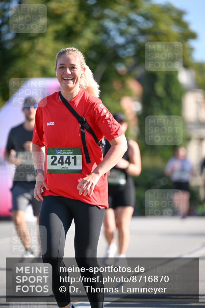 07.09.2025 - BARMER Alsterlauf Dr. Thomas Lammeyer http://msf.ph/oto/8716870 07.09.2025 09:56:27 Laufen 36, 2441 meine-sportfotos.de