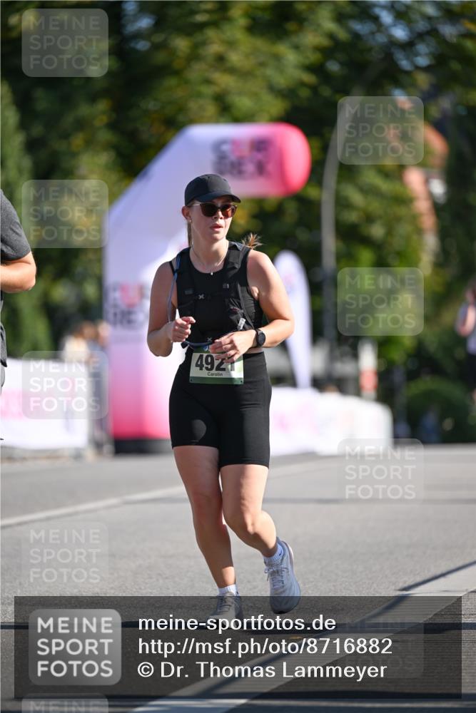 07.09.2025 - BARMER Alsterlauf Dr. Thomas Lammeyer http://msf.ph/oto/8716882 07.09.2025 09:56:29 Laufen 4921 meine-sportfotos.de
