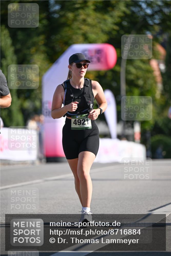 07.09.2025 - BARMER Alsterlauf Dr. Thomas Lammeyer http://msf.ph/oto/8716884 07.09.2025 09:56:29 Laufen 4921 meine-sportfotos.de