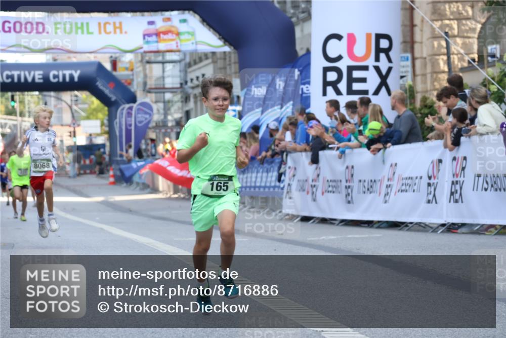 07.09.2025 - BARMER Alsterlauf Strokosch-Dieckow http://msf.ph/oto/8716886 07.09.2025 10:50:17 Ziel 165, 180, 298, 8068 meine-sportfotos.de