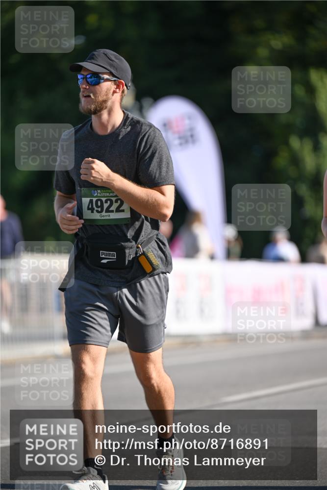 07.09.2025 - BARMER Alsterlauf Dr. Thomas Lammeyer http://msf.ph/oto/8716891 07.09.2025 09:56:30 Laufen 36, 4922 meine-sportfotos.de
