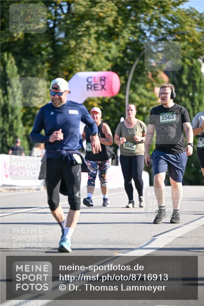 07.09.2025 - BARMER Alsterlauf Dr. Thomas Lammeyer http://msf.ph/oto/8716913 07.09.2025 09:56:42 Laufen 263, 2642, 2563 meine-sportfotos.de