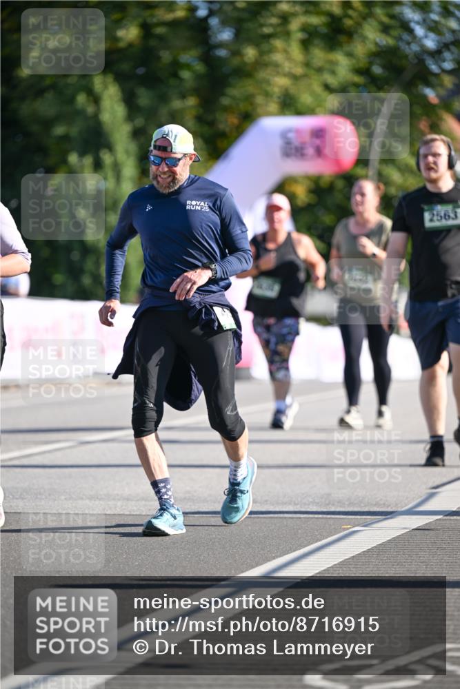 07.09.2025 - BARMER Alsterlauf Dr. Thomas Lammeyer http://msf.ph/oto/8716915 07.09.2025 09:56:42 Laufen 25, 2563 meine-sportfotos.de
