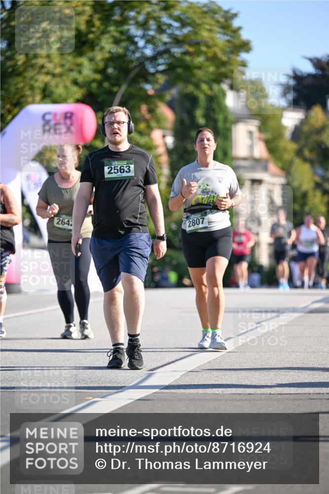 07.09.2025 - BARMER Alsterlauf Dr. Thomas Lammeyer http://msf.ph/oto/8716924 07.09.2025 09:56:43 Laufen 264, 2563, 2807 meine-sportfotos.de