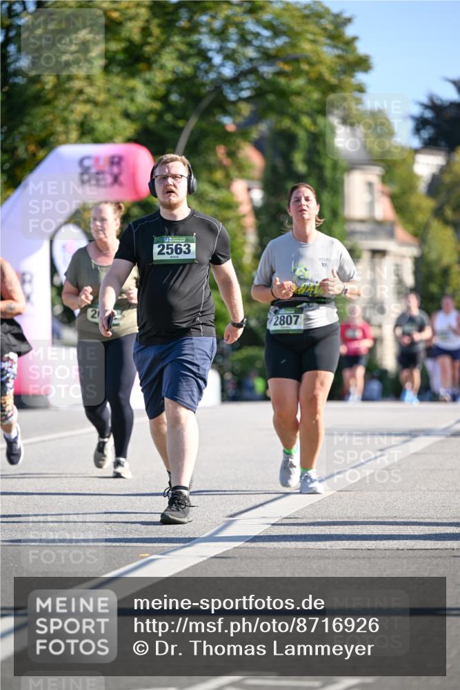 07.09.2025 - BARMER Alsterlauf Dr. Thomas Lammeyer http://msf.ph/oto/8716926 07.09.2025 09:56:44 Laufen 2563, 2807, 10 meine-sportfotos.de