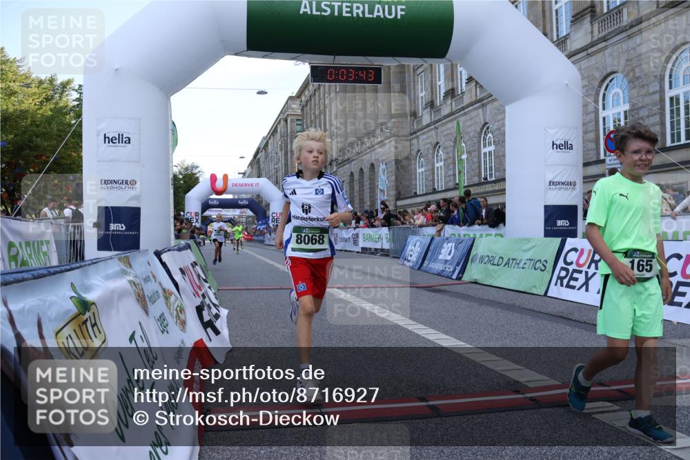 07.09.2025 - BARMER Alsterlauf Strokosch-Dieckow http://msf.ph/oto/8716927 07.09.2025 10:50:25 Ziel 165, 190, 231, 8068, 8448 meine-sportfotos.de