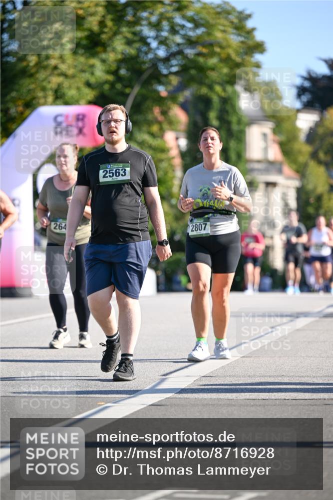 07.09.2025 - BARMER Alsterlauf Dr. Thomas Lammeyer http://msf.ph/oto/8716928 07.09.2025 09:56:44 Laufen 264, 2563, 2807 meine-sportfotos.de