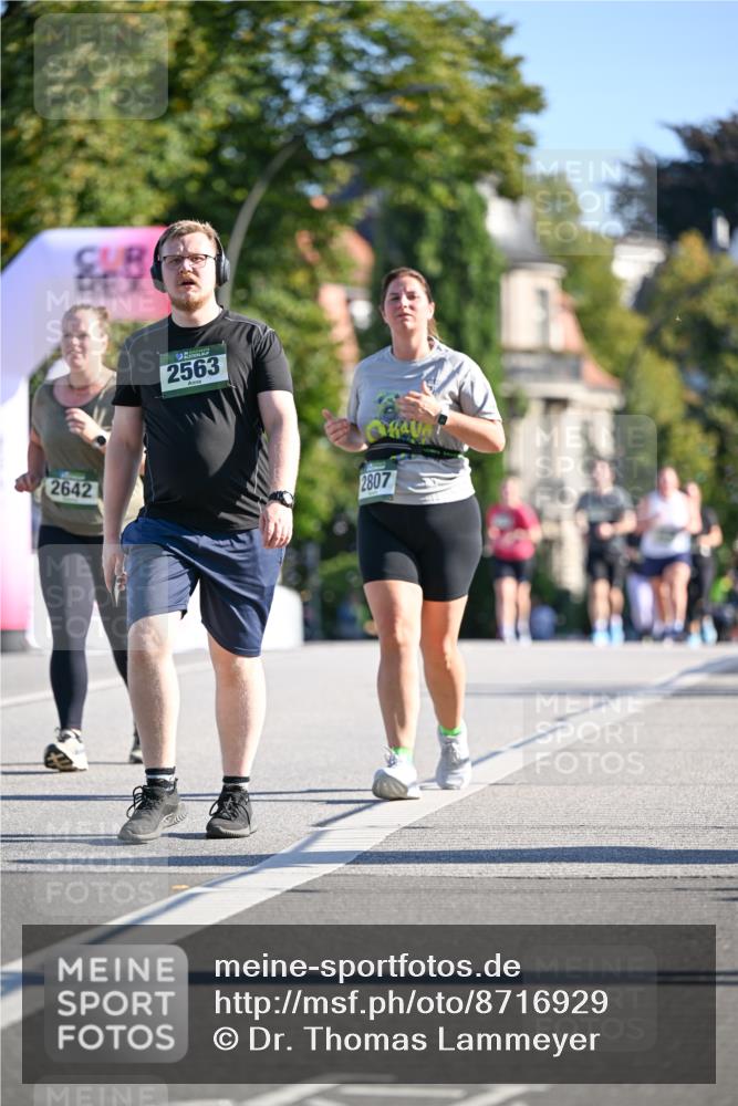 07.09.2025 - BARMER Alsterlauf Dr. Thomas Lammeyer http://msf.ph/oto/8716929 07.09.2025 09:56:44 Laufen 2642, 2563, 2807 meine-sportfotos.de