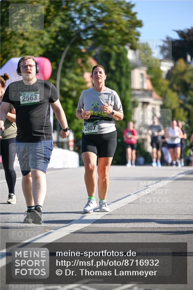 07.09.2025 - BARMER Alsterlauf Dr. Thomas Lammeyer http://msf.ph/oto/8716932 07.09.2025 09:56:44 Laufen 2563, 2807 meine-sportfotos.de