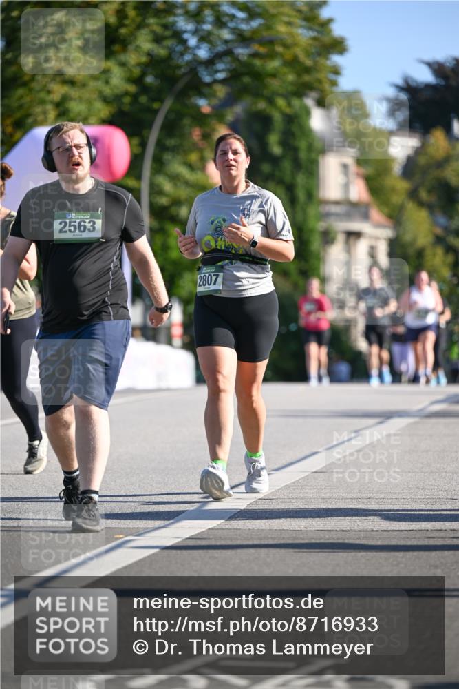 07.09.2025 - BARMER Alsterlauf Dr. Thomas Lammeyer http://msf.ph/oto/8716933 07.09.2025 09:56:45 Laufen 2563, 2807 meine-sportfotos.de