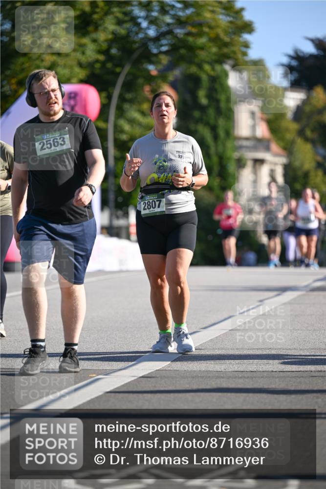 07.09.2025 - BARMER Alsterlauf Dr. Thomas Lammeyer http://msf.ph/oto/8716936 07.09.2025 09:56:45 Laufen 2563, 2807, 19 meine-sportfotos.de