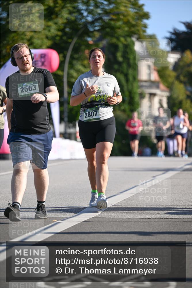 07.09.2025 - BARMER Alsterlauf Dr. Thomas Lammeyer http://msf.ph/oto/8716938 07.09.2025 09:56:45 Laufen 2563, 2807, 19 meine-sportfotos.de
