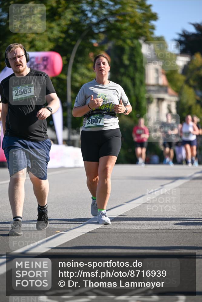 07.09.2025 - BARMER Alsterlauf Dr. Thomas Lammeyer http://msf.ph/oto/8716939 07.09.2025 09:56:45 Laufen 2563, 2807 meine-sportfotos.de