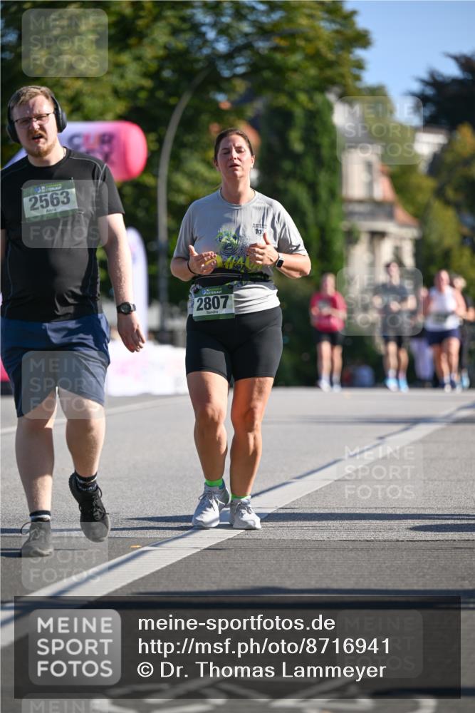 07.09.2025 - BARMER Alsterlauf Dr. Thomas Lammeyer http://msf.ph/oto/8716941 07.09.2025 09:56:45 Laufen 2563, 2807, 10 meine-sportfotos.de