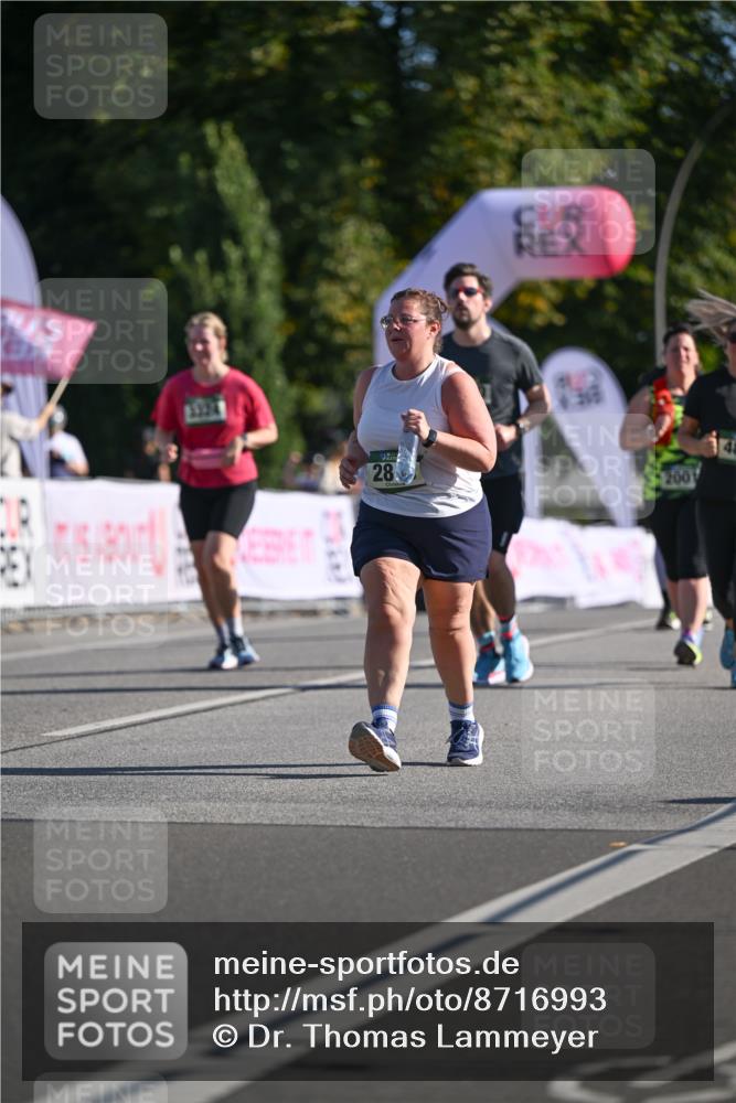 07.09.2025 - BARMER Alsterlauf Dr. Thomas Lammeyer http://msf.ph/oto/8716993 07.09.2025 09:56:57 Laufen 6, 28, 2001 meine-sportfotos.de