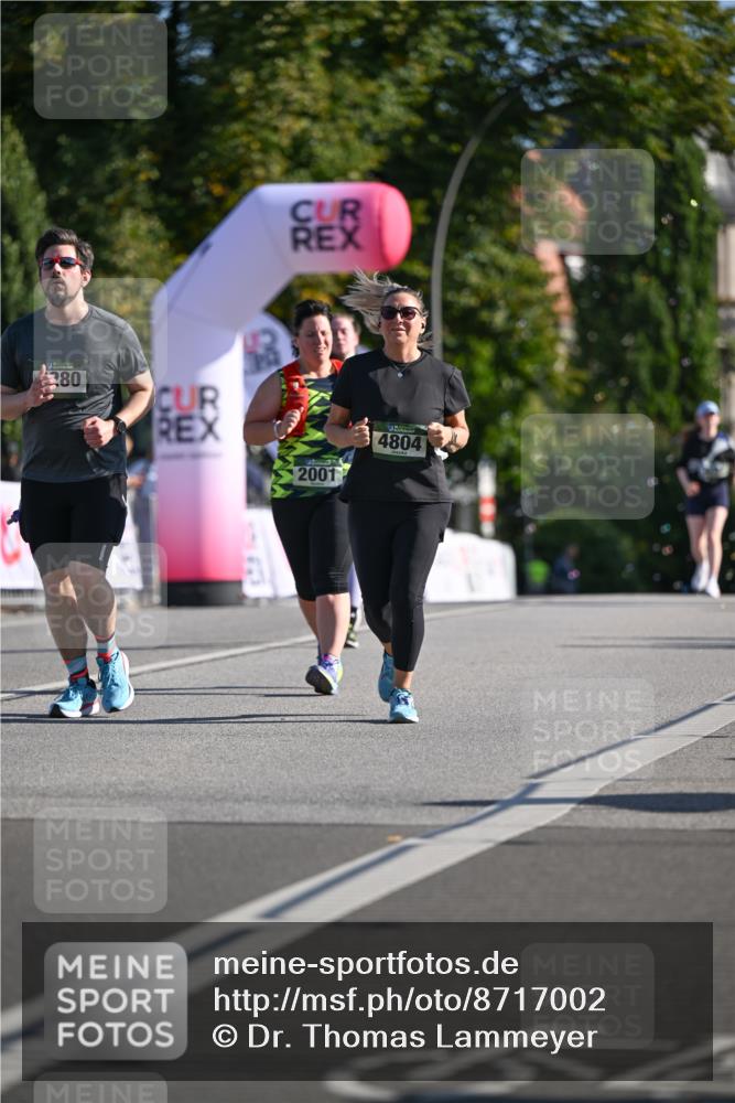 07.09.2025 - BARMER Alsterlauf Dr. Thomas Lammeyer http://msf.ph/oto/8717002 07.09.2025 09:56:59 Laufen 280, 2001, 4804 meine-sportfotos.de