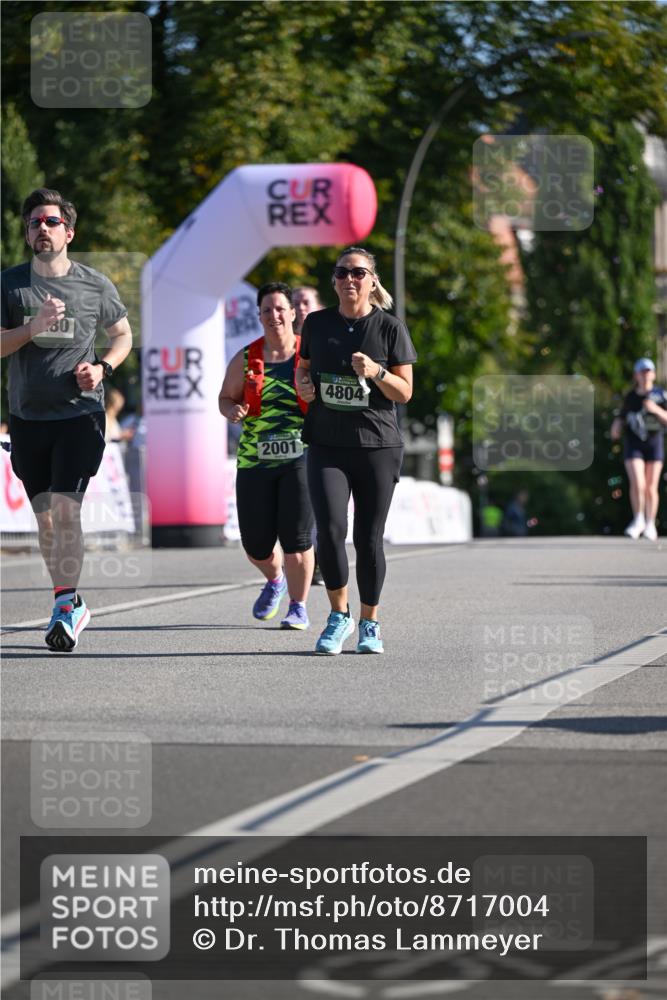 07.09.2025 - BARMER Alsterlauf Dr. Thomas Lammeyer http://msf.ph/oto/8717004 07.09.2025 09:56:59 Laufen 80, 2001, 4804 meine-sportfotos.de