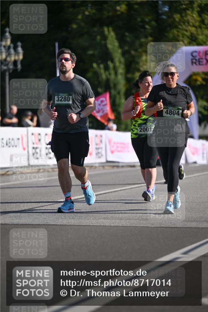 07.09.2025 - BARMER Alsterlauf Dr. Thomas Lammeyer http://msf.ph/oto/8717014 07.09.2025 09:57:00 Laufen 3280, 2510, 755, 2001, 4804 meine-sportfotos.de