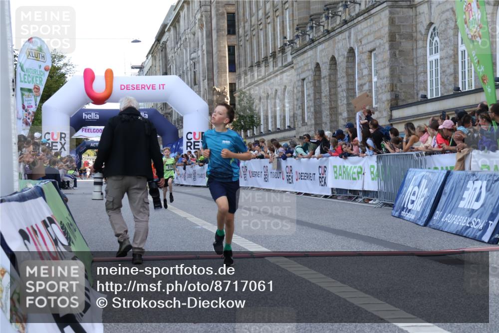 07.09.2025 - BARMER Alsterlauf Strokosch-Dieckow http://msf.ph/oto/8717061 07.09.2025 10:50:46 Ziel 270, 279, 283, 308, 310, 408, 450 meine-sportfotos.de