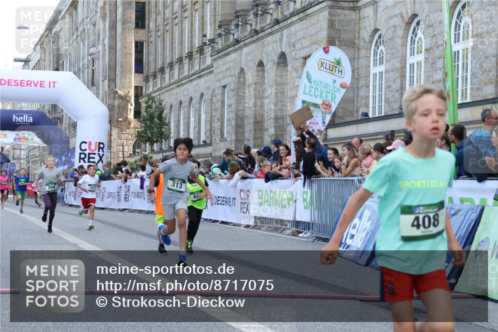07.09.2025 - BARMER Alsterlauf Strokosch-Dieckow http://msf.ph/oto/8717075 07.09.2025 10:50:52 Ziel 151, 268, 270, 313, 408, 438, 444, 450 meine-sportfotos.de