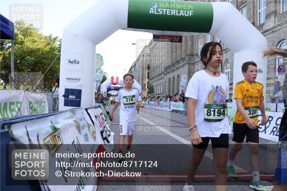 07.09.2025 - BARMER Alsterlauf Strokosch-Dieckow http://msf.ph/oto/8717124 07.09.2025 10:51:13 Ziel 162, 163, 171, 216, 318, 320, 335, 336, 431, 449, 8194, 8233 meine-sportfotos.de