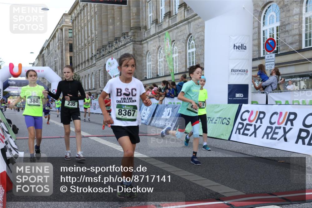 07.09.2025 - BARMER Alsterlauf Strokosch-Dieckow http://msf.ph/oto/8717141 07.09.2025 10:51:22 Ziel 189, 211, 261, 303, 309, 314, 318, 319, 327, 335, 388, 399, 420, 430, 431, 432, 8367 meine-sportfotos.de