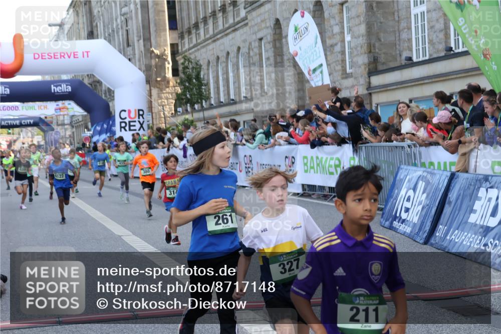 07.09.2025 - BARMER Alsterlauf Strokosch-Dieckow http://msf.ph/oto/8717148 07.09.2025 10:51:27 Ziel 152, 189, 211, 261, 303, 309, 314, 322, 327, 343, 380, 388, 391, 399, 420, 421, 422, 427, 430, 432, 433, 8122, 8188, 8189, 8209 meine-sportfotos.de