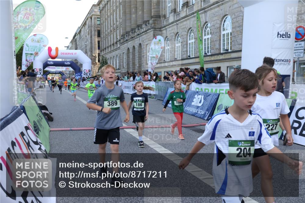 07.09.2025 - BARMER Alsterlauf Strokosch-Dieckow http://msf.ph/oto/8717211 07.09.2025 10:52:01 Ziel 153, 158, 164, 178, 186, 191, 192, 204, 209, 227, 232, 265, 288, 306, 307, 312, 315, 342, 350, 369, 389, 406, 415, 424, 455, 8085 meine-sportfotos.de